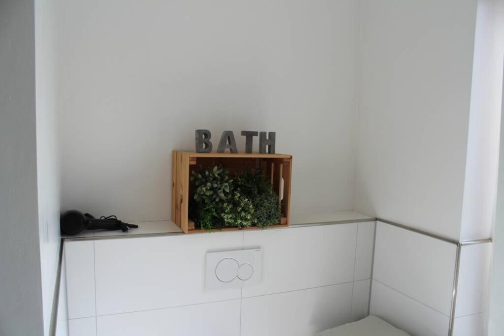 Apartment London . Chillinghouse # 9, 3 Min. Vom Ice, Netflix, Garten *